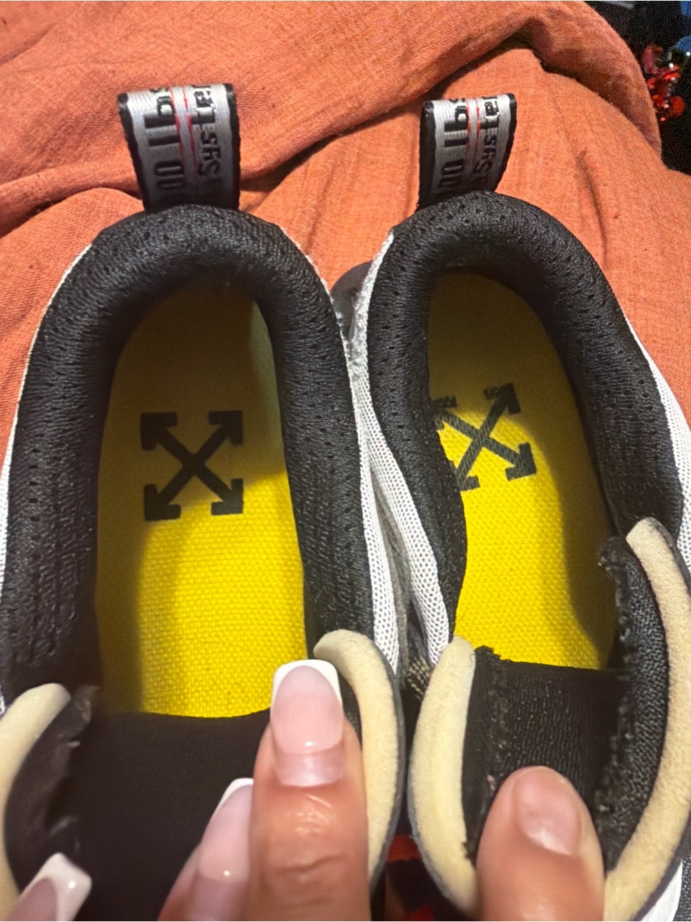 Off-White Sneakers Odsy -1000